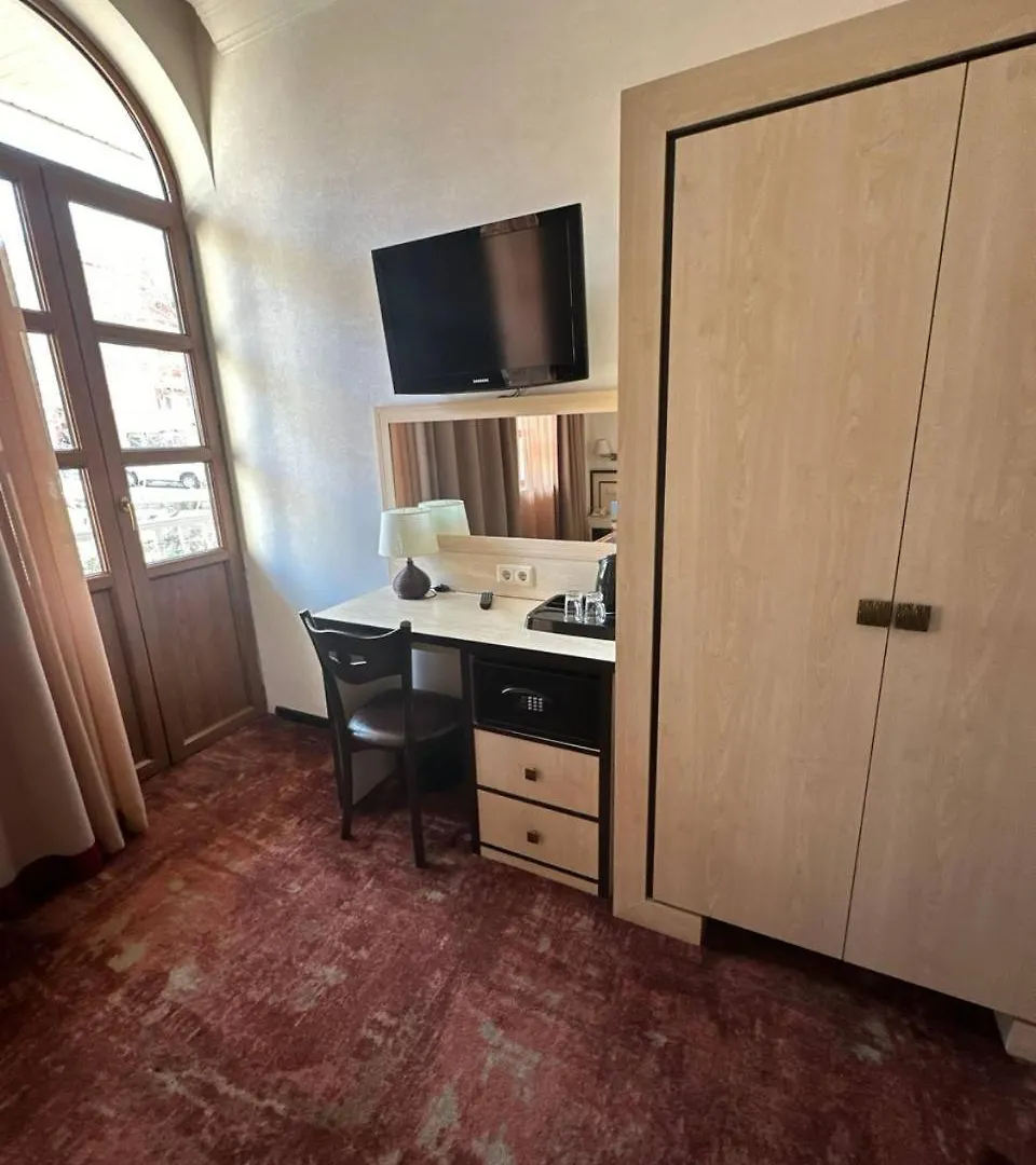 Hotel Rike Park Tbilisi 3*,