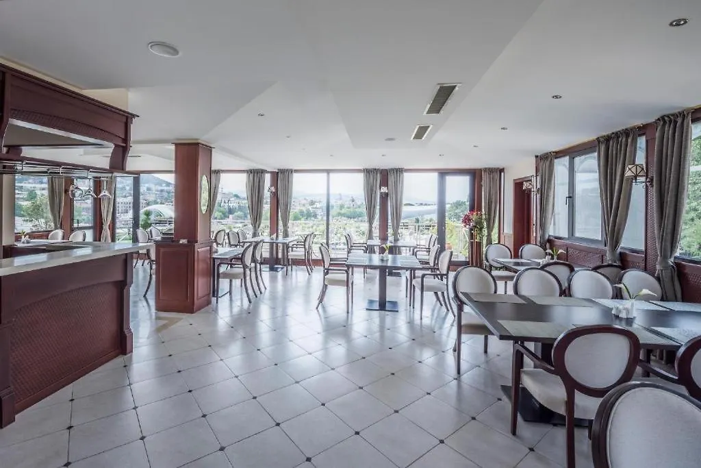 Hotel Rike Park Tiflis Gürcistan